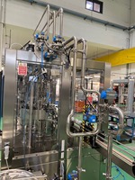 Nieuwe Technologie Automatische Roterende Hete Sap Vulmachine Voor Glazen Fles Van Indiase Leverancier Voor Bulk Export