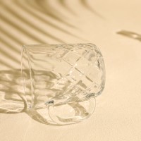 Gaufrage de texture de forme géométrique Tasse en verre transparente personnalisée en usine pour café ou thé avec poignée