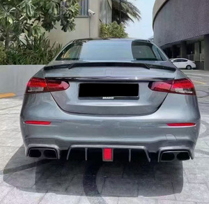 Nuevo Difusor de Parachoques Trasero de Fibra de Carbono Estilo Bra con Recortes para Escape, Instalación con Tornillos, Ajuste Universal para Mercedes-Benz Clase <span class=keywords><strong>E</strong></span> <span class=keywords><strong>W213</strong></span> - Product Image 3