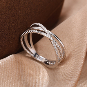 Adodo Schmuck Mode 925 Sterling Silber Mikro-Einsatz 1MM VVS GRA Moissanit Kreuz-Design Feine Funkelnde Fingerringe für Damen - Product Image 3