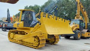 รถดันดินตีนตะขาบ KOMATSU D60PX-12E สีเหลือง พร้อมริปเปอร์ สำหรับงานก่อสร้าง - Product Image 5