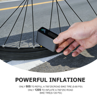 NEWO BL08-B Affiche la pression PSI/BAR en temps réel sur l'écran LED comme une mini pompe à air numérique pour une surveillance précise des pneus de vélo.