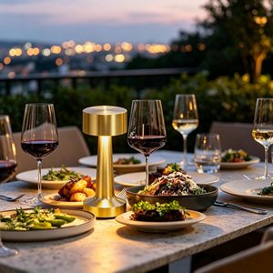 Lampe de table LED rechargeable moderne avec contrôle tactile USB, intensité réglable, en fer et acrylique, garantie 1 an, pour éclairage de nuit en hôtel - Product Image 5