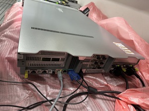 แร็คเซิร์ฟเวอร์2U 8SFF V6ฟิวชั่นประสิทธิภาพสูง2288ชม. พร้อม Intel Xeon Gold 6354 Raid 9460-16i 32GB 1500W-Stock พร้อมใช้งาน - Product Image 2
