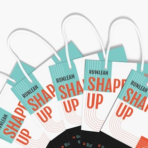 Sacchetto di carta regalo stampato di lusso all'ingrosso riciclabile al dettaglio Logo del marchio di abbigliamento personalizzato Shopping sacchetti regalo con manico - Product Image 3