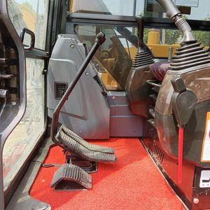 Mini-excavatrice Sany V3800DI-T-E3B de 10 tonnes, 90 % NEUVE, d'occasion, avec pompe/moteur/PLC hydrauliques, lame, moteur diesel, modèle 2022, fabriquée en Chine, CE/EPA - Product Image 4