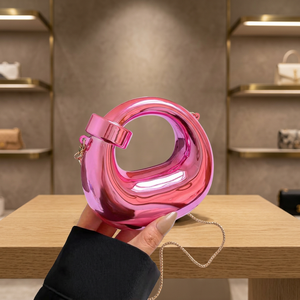 กระเป๋าถือรูปทรงวงแหวน PU สีชมพูพร้อมสายโซ่สีทอง อุปกรณ์เสริมแฟชั่นพกพาสะดวก ทุกฤดูกาล งานแต่งงาน มินิ - Product Image 3
