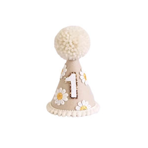 Chapeau de couronne d'anniversaire en feutre, couronnes de fête d'anniversaire pour bébé avec sangle de cravate réglable, chapeau de fête de princesse - Product Image 1