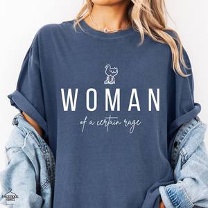 Maglietta grafica Woman Of A Certain Rage da donna a maniche lunghe, girocollo, vestibilità ampia, casual, in jersey 100% cotone - Product Image 3