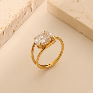 <span class=keywords><strong>Bague</strong></span> pour <span class=keywords><strong>femme</strong></span> en acier inoxydable plaqué or 18 carats de haute qualité, avec grand zircon ovale superposé et barre en zircone cubique, étanche - Product Image 3