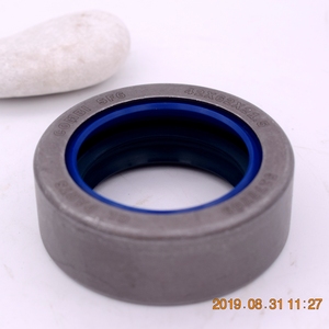 Sello de Aceite COMBI <span class=keywords><strong>42</strong></span>*62*21.5, Número de Pieza: 12016507, para Maquinaria Agrícola, Tractor, Sello Estándar NBR - Product Image 2