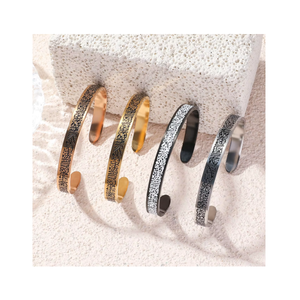 أساور وخواتم إسلامية منقوشة بالعربية مطلية بالذهب عيار 18 قيراط من الفولاذ المقاوم للصدأ، مجوهرات دينية - Product Image 1