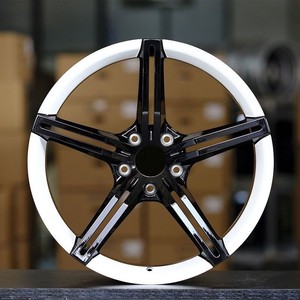 Jantes forgées 20/21 pouces 5x130 Noir brillant Blanc bicolore Jantes en alliage personnalisées pour <span class=keywords><strong>Porsche</strong></span> <span class=keywords><strong>Taycan</strong></span> Tesla Xpeng - Product Image 2