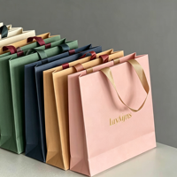 Sac de vente au détail en carton blanc recyclable avec logo personnalisé, idéal pour cadeaux et artisanat, approvisionnement direct usine en gros, construction robuste, capacité de charge maximale 6-9 kg
