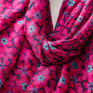 Mujeres señoras protección solar verano luz Color fino bloqueo étnico <span class=keywords><strong>fucsia</strong></span> flor Floral impreso bufanda chal para viajar - Product Image 4