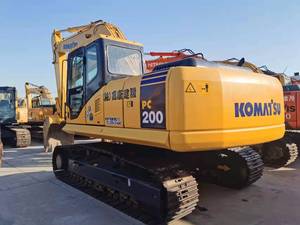 Excavadora Usada Komatsu PC200-7 de 20 Toneladas, de Buena Calidad, Modelo Popular en Japón, en Buen Estado, Disponible en Stock - Product Image 2