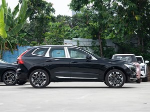 Volvo <span class=keywords><strong>XC60</strong></span> <span class=keywords><strong>T8</strong></span> PHEV 2026, SUV de luxe, 456 ch, 709 Nm, transmission intégrale, autonomie électrique de 90 km, autonomie totale CLTC de 1360 km, hybride rechargeable, exportation - Product Image 3