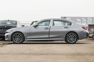 Pre-Owned sạch 2024 BM-W 3 Series 330i - Product Image 5