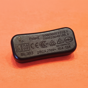 Interrupteur en ligne ON-OFF de bonne qualité ALC DI-303 250V 4A en plastique pour usage industriel, compatible LED/non-LED, guide 303 - Product Image 1