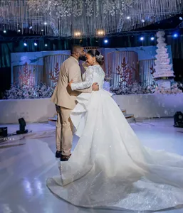 <span class=keywords><strong>Aso</strong></span> Ebi Sirena Vestidos de novia con tren desmontable O Cuello Manga larga Barrido Apliques de encaje Lentejuelas Vestidos de novia civiles - Product Image 5