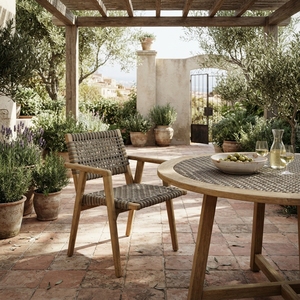The Setta Modern <b>Teak</b> Wood <b>Dining</b> <b>Chair</b> Features Fine Craftsmanship Luxurious comfort Perfectly Complementing Any <b>Dining</b> Space. - Product Image 5
