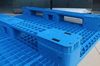 NEXARA Capacité de charge de 4 tonnes Rayonnage de stockage d'entrepôt en HDPE 22KG 1500*1300*170mm Palette en plastique euro Surface plane Simple face 4 voies