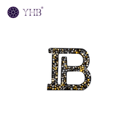 Strass en gros en résine thermodurcissable, motifs lettres thermocollants pour vêtements DIY