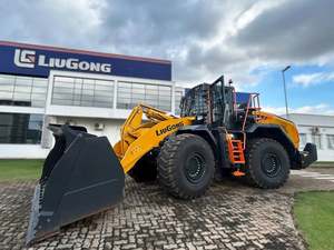 Bon prix, chargeuse sur pneus Liugong 886T d'occasion en stock d'usine, disponible à la vente - Product Image 5