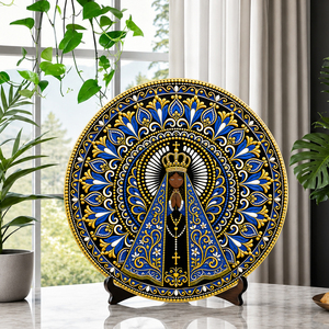 Piatto Decorativo in Resina della Vergine Maria Nera, Artigianato Religioso Brasiliano, Regalo per Cattolici Devoti - Product Image 1