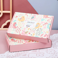 Boîtes de papier d'emballage avec logo personnalisé de luxe rose mignon dessin animé vêtements robe chaussettes hijabs t-shirts à capuche expédition Pr