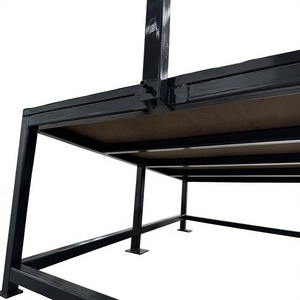 Table d'assemblage industrielle robuste avec surface de travail spacieuse, plaques d'ancrage intégrées et barre lumineuse pliable - Product Image 4