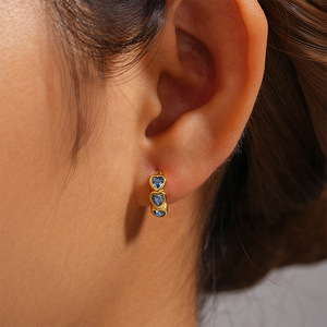 ต่างหูแบบห่วงประดับเพชรสองแถว ดีไซน์เรียบหรู คลาสสิก ทำจากเงินแท้ 925 - Product Image 1