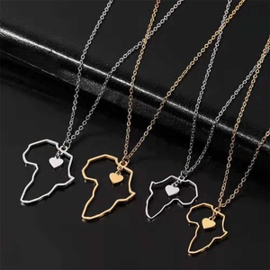 Collar con Colgante de Corazón Chapado en Oro y Mapa de África de Acero Inoxidable al por Mayor de Fábrica - Product Image 3