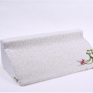Triangle <b>Pad</b> Anti-Decubitus Back Support Cushion Floral Pattern Bamboo Leaf Design For <b>Bed</b> Rest Care - Product Image 1