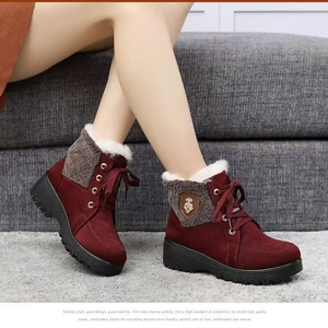 <span class=keywords><strong>Bottes</strong></span> d'hiver chaudes et antidérapantes pour femmes, avec patch emblème, pour les sorties quotidiennes, les tenues décontractées d'automne et d'hiver - Product Image 1
