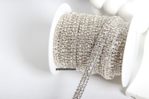 Chaîne de diamant plaqué argent DIY Production Chaîne de coupe en cristal Chaîne à trois rangées de griffes SS8 SS16 Mariage Couture Stretch Strass - Product Image 4