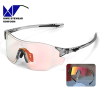Lunettes de soleil sport photochromiques Kapvoe pour hommes et femmes, protection UV 100%, verres TR90 et monture TAC, VTT/Montagne/Vélo de route