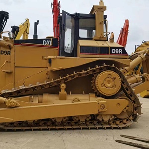 รถดันดินตีนตะขาบ CAT D9R สีเหลือง พร้อมเครื่องยนต์คัมมินส์ กำลัง 250 กิโลวัตต์ ความสามารถในการดันดิน 10 เมตร - Product Image 5