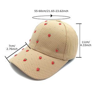 Gorra de Béisbol con Pedrería de Fresa para <span class=keywords><strong>Mujer</strong></span>, Sombrero de Sol Transpirable de Verano con Decoración de Fresa para Uso Diario al Aire Libre - Product Image 4