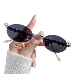 Lunettes de soleil ovales sans monture tendance, protection UV400, design élégant pour femmes - Product Image 5