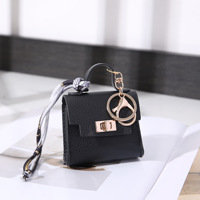 Gantungan Kunci Tas Kulit PU Mini dengan Dekorasi Syal Sutra, Dompet Koin, Liontin untuk Wanita, Aksesori Gantungan Kunci Mobil, Tas Ransel, dan Tas Tangan