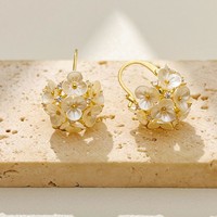 Boucles d'oreilles haut de gamme en forme de panier de fleurs avec fermoirs, accessoires en laiton tendance