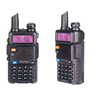 Baofeng-UV5R calda Baofeng UV-5R Dual-Band 5W VHF UHF a lunga distanza Talk ha corso Walkie Talkie <span class=keywords><strong>di</strong></span> alta qualità - Product Image 1