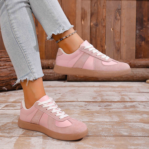 Zapatos Deportivos Casuales Planos de Entrenamiento Alemanes con Suela Suave y Cómodos Retro, Zapatos Rosas con Cordones para Mujer - Product Image 3