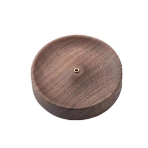 Quemador de incienso de madera de nogal, 9x2cm, hecho a mano, soporte aromático de madera maciza para uso con sándalo zen - Product Image 1