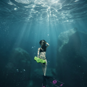 Portable 600W Electric Diving Scooter Fast Speed Underwater Sea Water Scooter for Optimal Performance for Snorkeling Scuba Gear - Product Image 1