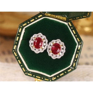 Pendientes Xinfly de Oro Puro 18k Au750 con Rubí Natural de Mozambique de 1.1ct y Diamantes de 0.24ct, Joyería de Moda - Product Image 4