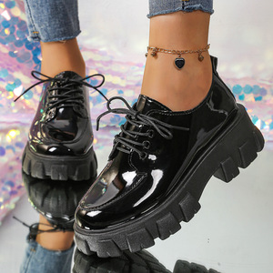 รองเท้าส้นกลางแบบผูกเชือกสไตล์อังกฤษ พื้นหนา ไซส์ใหญ่ สำหรับผู้หญิง ขายส่ง รุ่นใหม่ประจำฤดูใบไม้ร่วง - Product Image 3