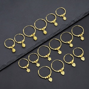 Boucles d'oreilles créoles épaisses JXX pour femme, nouveau bijou élégant en laiton plaqué or avec motif clochette en forme de cœur, tendance pour mariage ou cadeau - Product Image 1