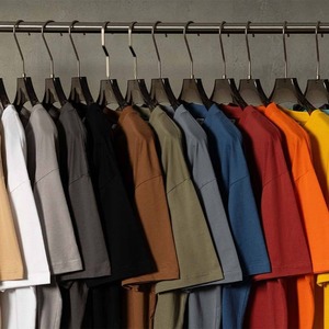 T-shirt Resistenti con Stampa Sublimatica, Stile Industriale Urbano, Nuova Collezione Economica - Product Image 1